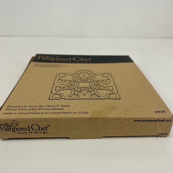 Pampered Chef 2008 Round Up Heart Collectible Cast Iron Copper Tone Coat Trivet - Picture 7 of 16